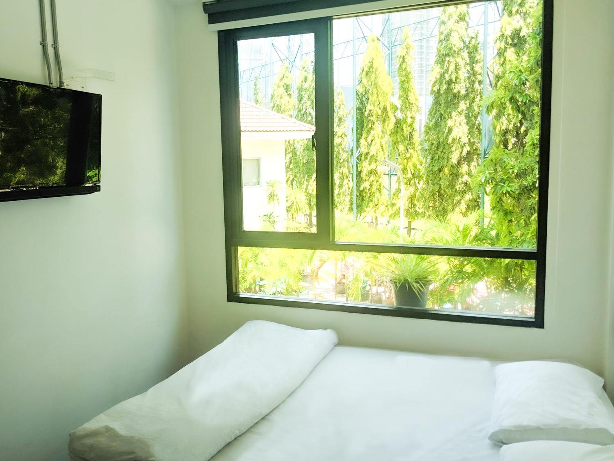 HOLY SHEET Hostel Bangkok Buitenkant foto