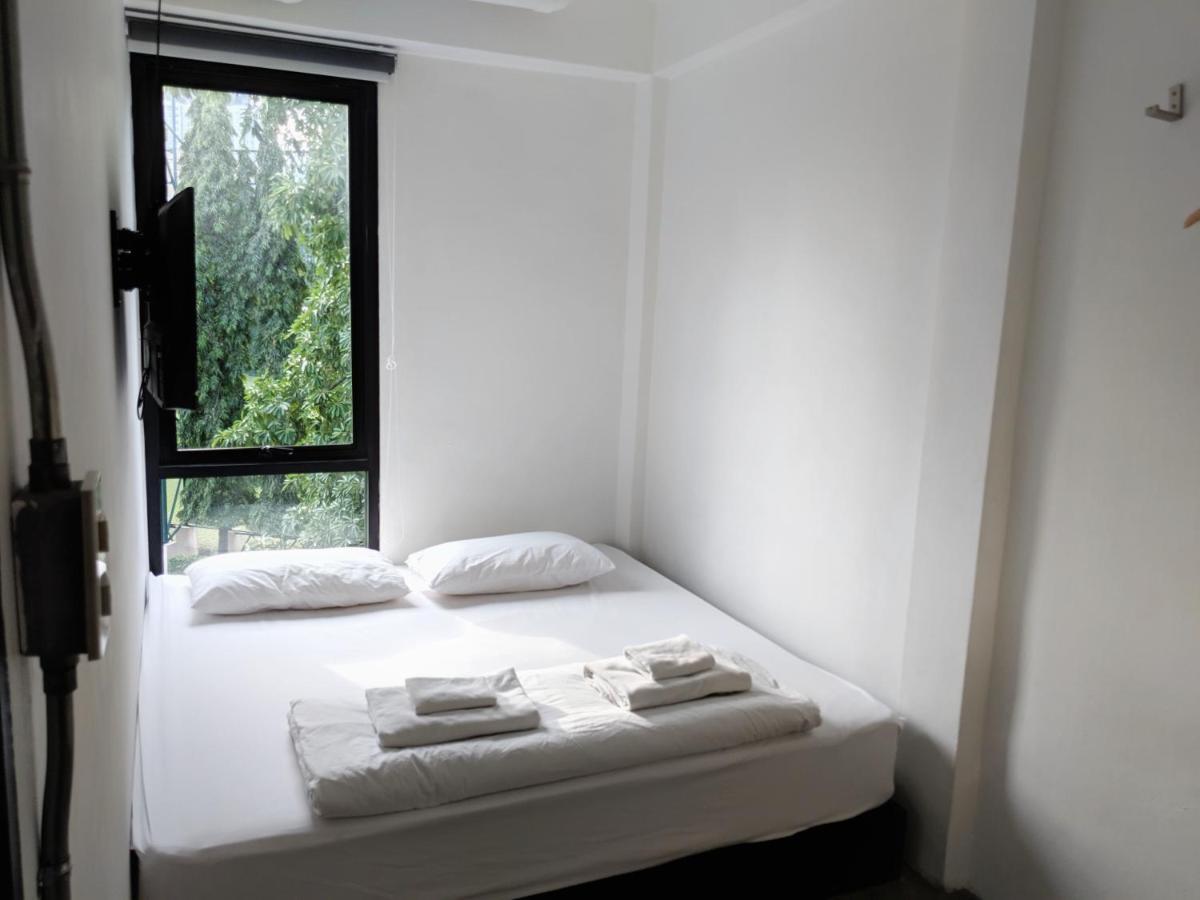 HOLY SHEET Hostel Bangkok Buitenkant foto